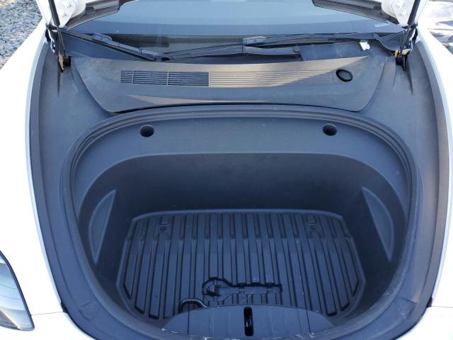 Tesla Model 3 Image 7