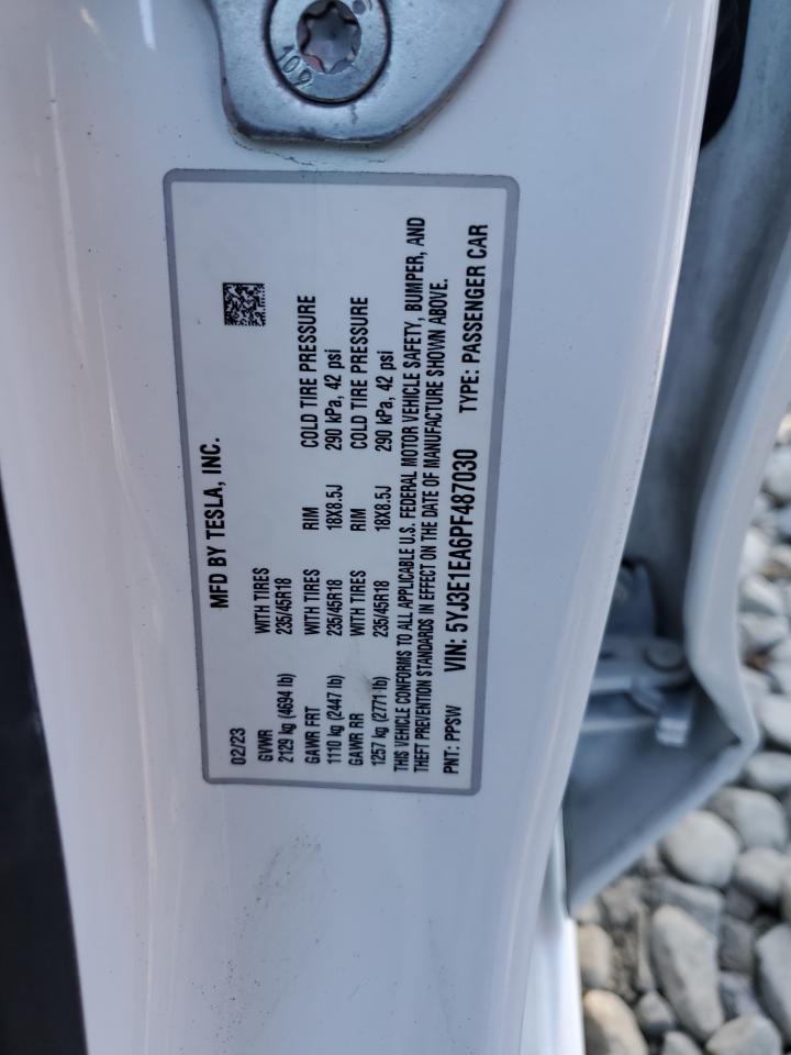 Tesla Model 3 Image 9