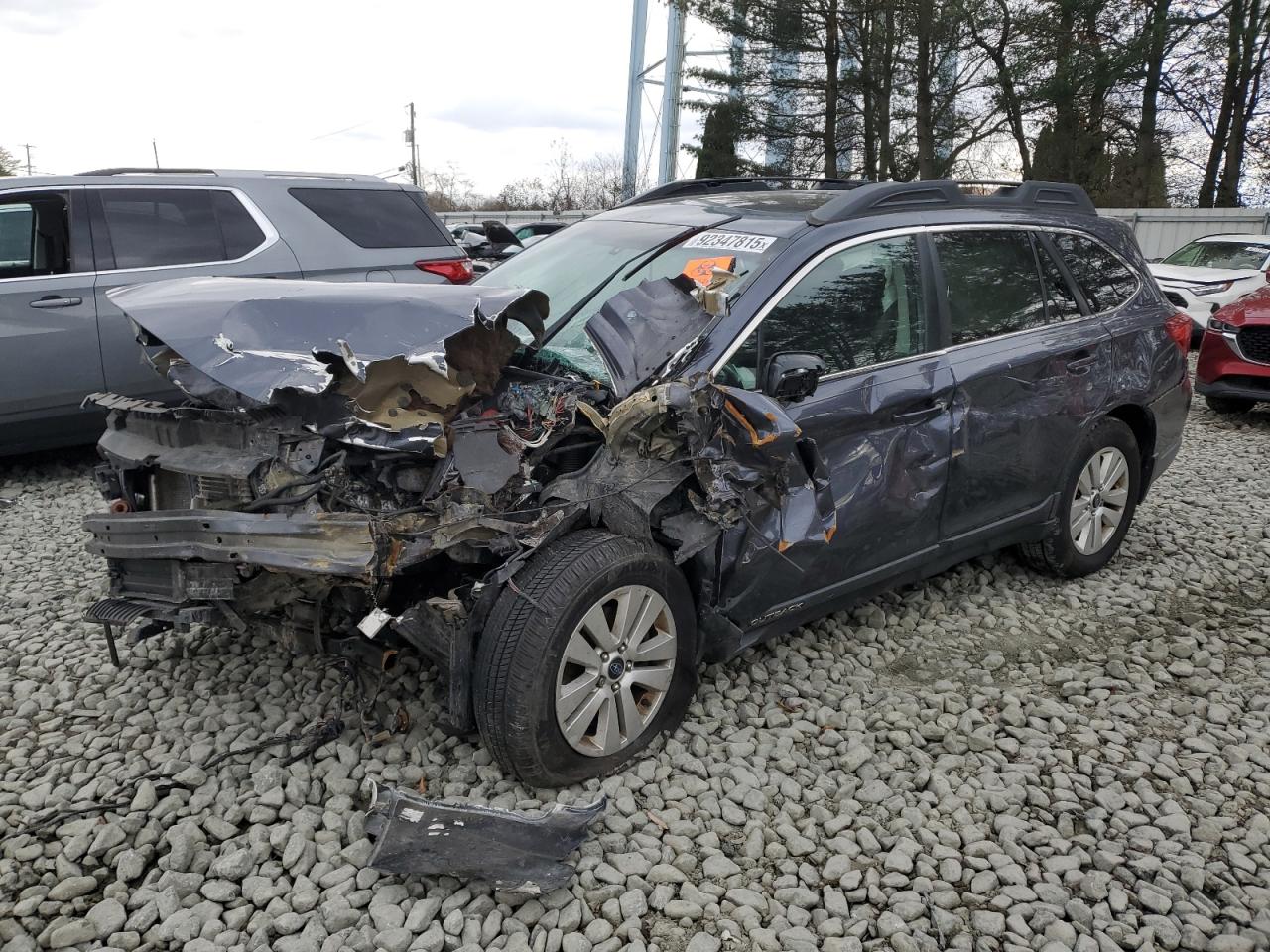 Subaru Outback 2.5i Premium Image 1