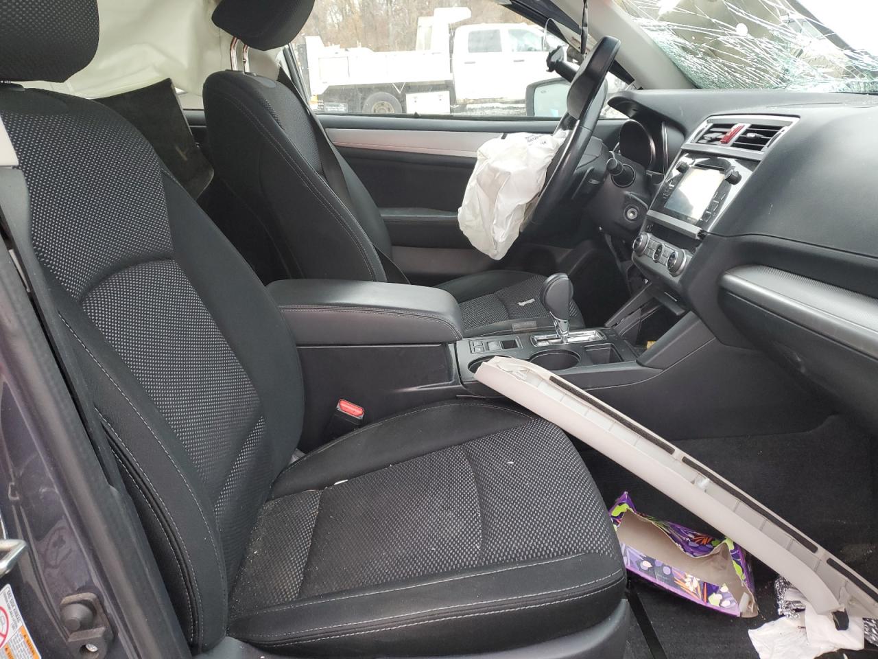 Subaru Outback 2.5i Premium Image 5