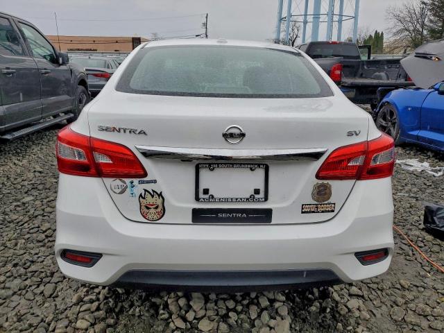 Nissan Sentra S Image 6