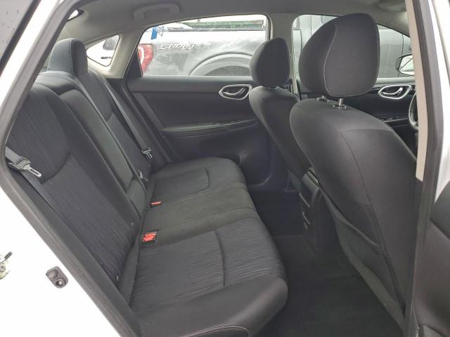 Nissan Sentra S Image 2