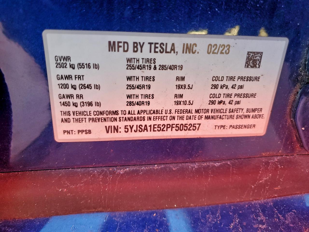 Tesla Model S Image 2