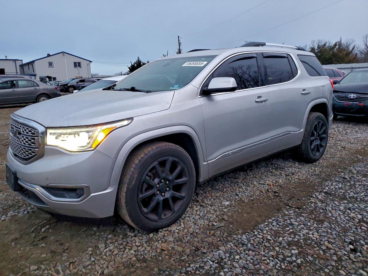 GMC Acadia Denali Image 1