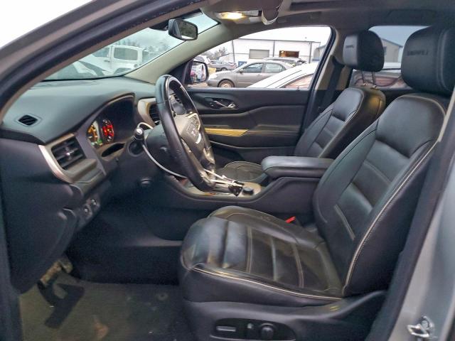 GMC Acadia Denali Image 4