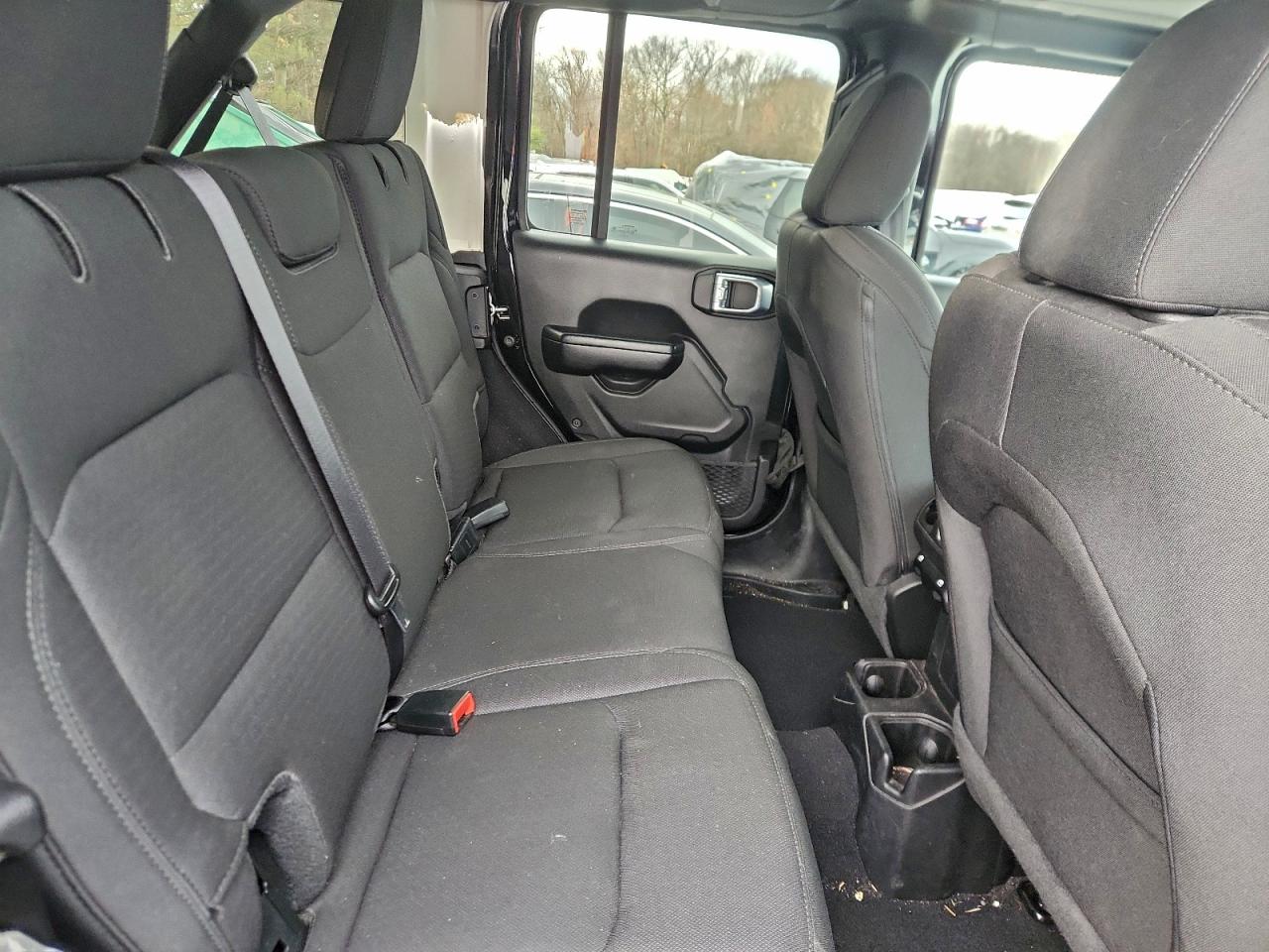 Jeep Wrangler Sport Image 8