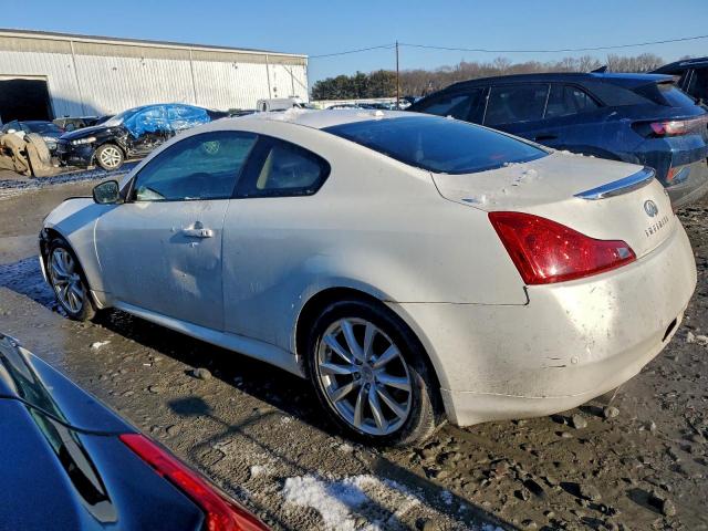 INFINITI G37 Image 2