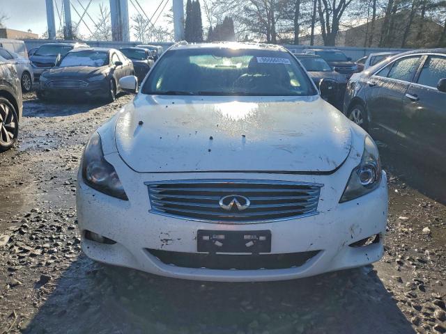 INFINITI G37 Image 9