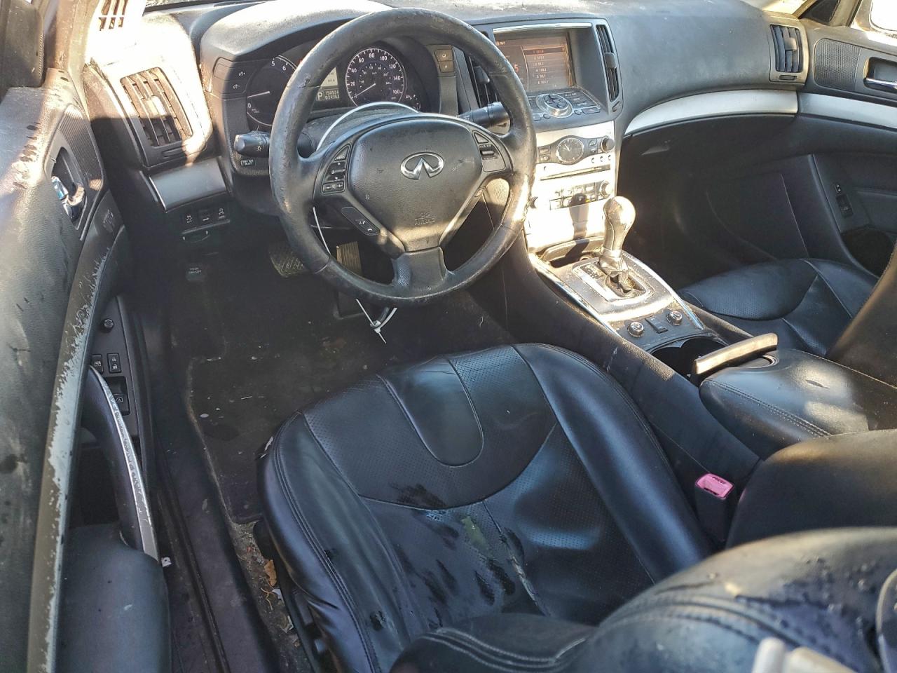 INFINITI G37 Image 8