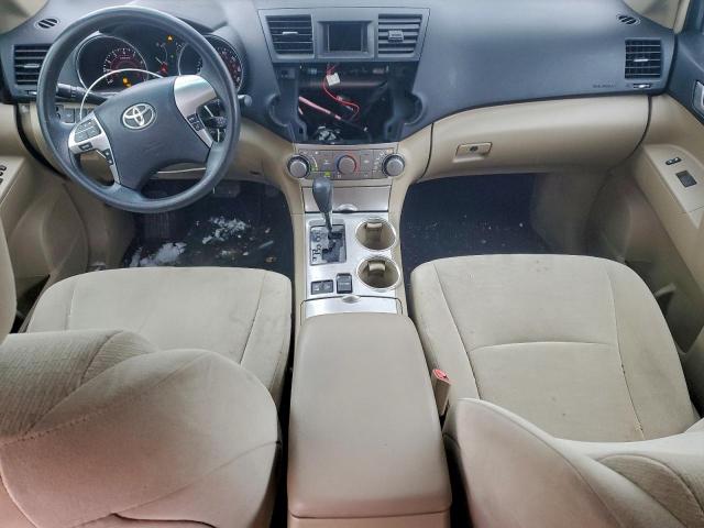 Toyota Highlander Base Image 6