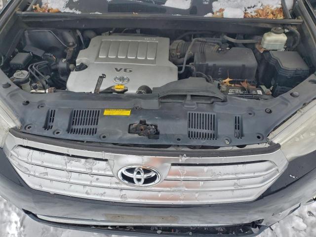 Toyota Highlander Base Image 8
