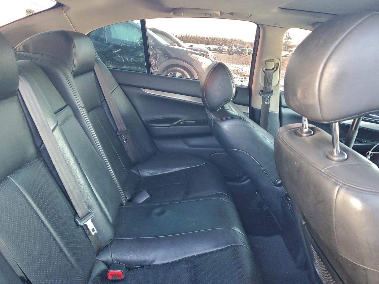 INFINITI Q40 Image 5