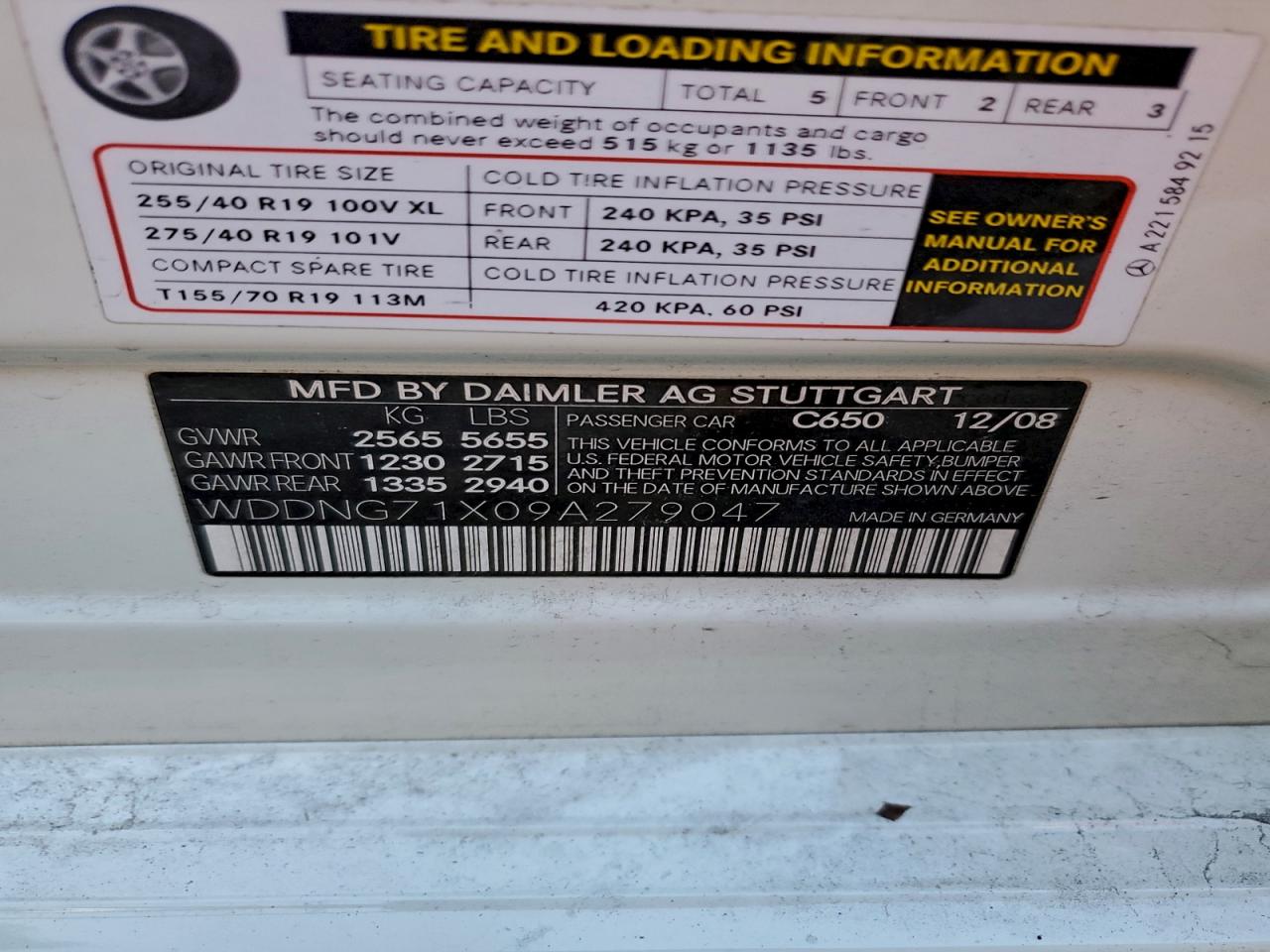 Mercedes-Benz S-Class 550 Image 11