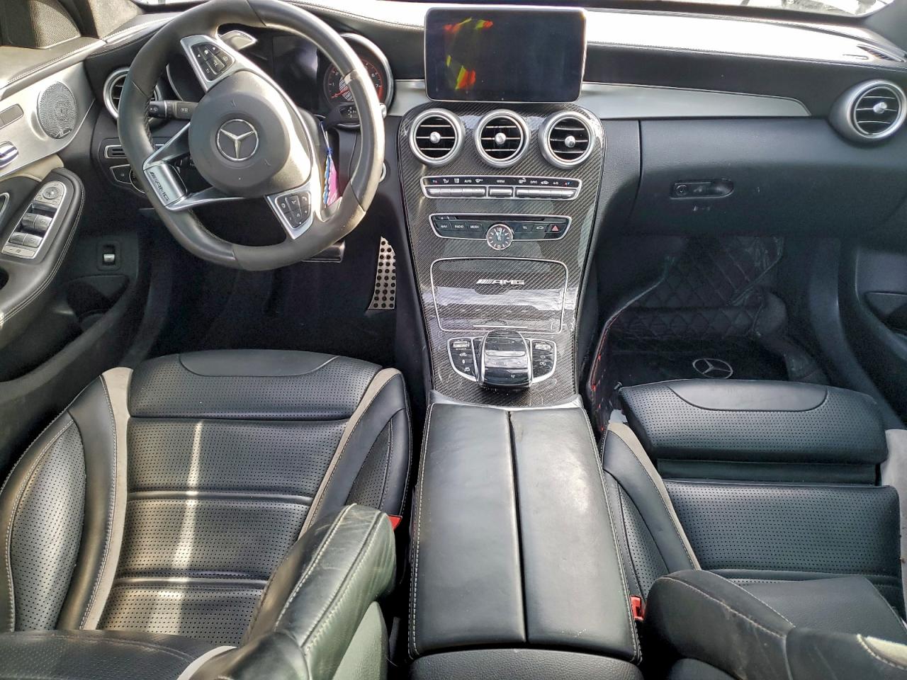 Mercedes-Benz C-Class 63 Amg-s Image 2