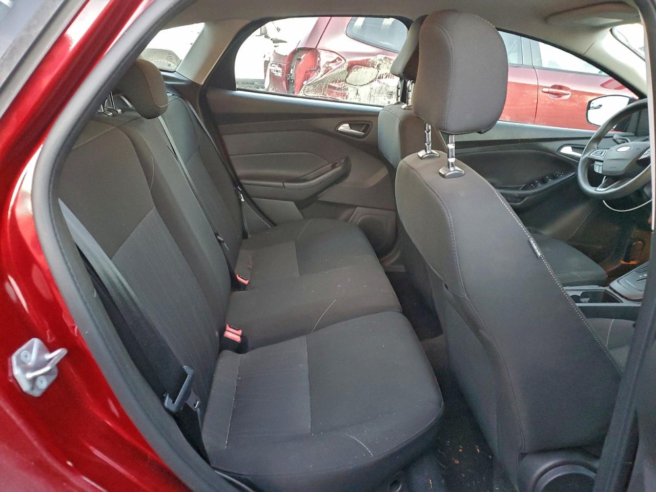 Ford Focus Se Image 7