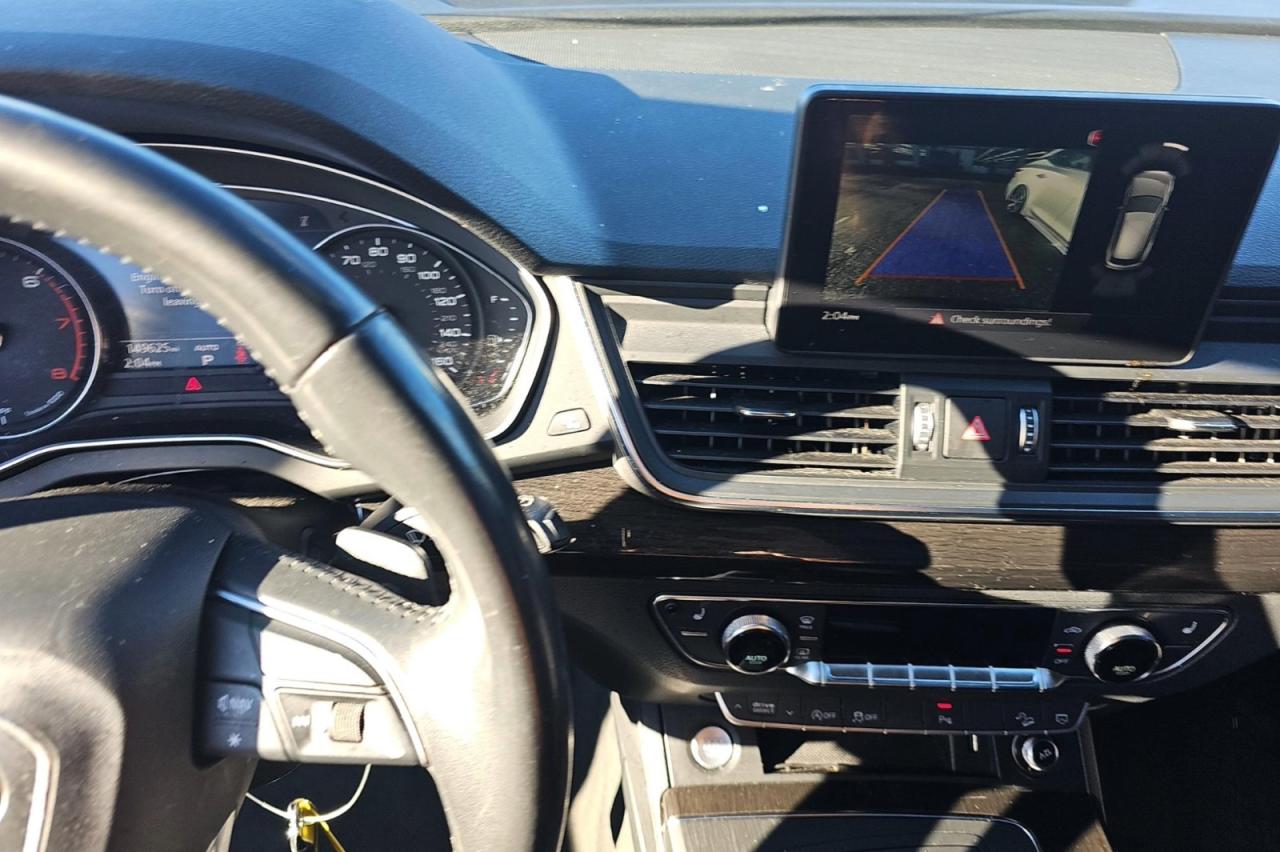 Audi Q5 Premium Image 14