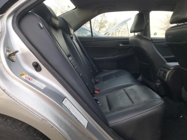 Toyota Camry Le Image 3