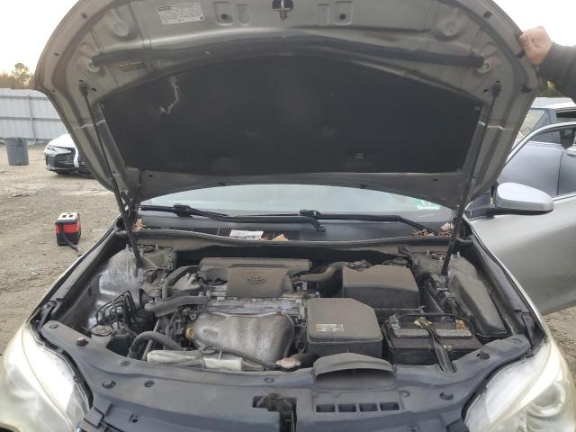 Toyota Camry Le Image 5