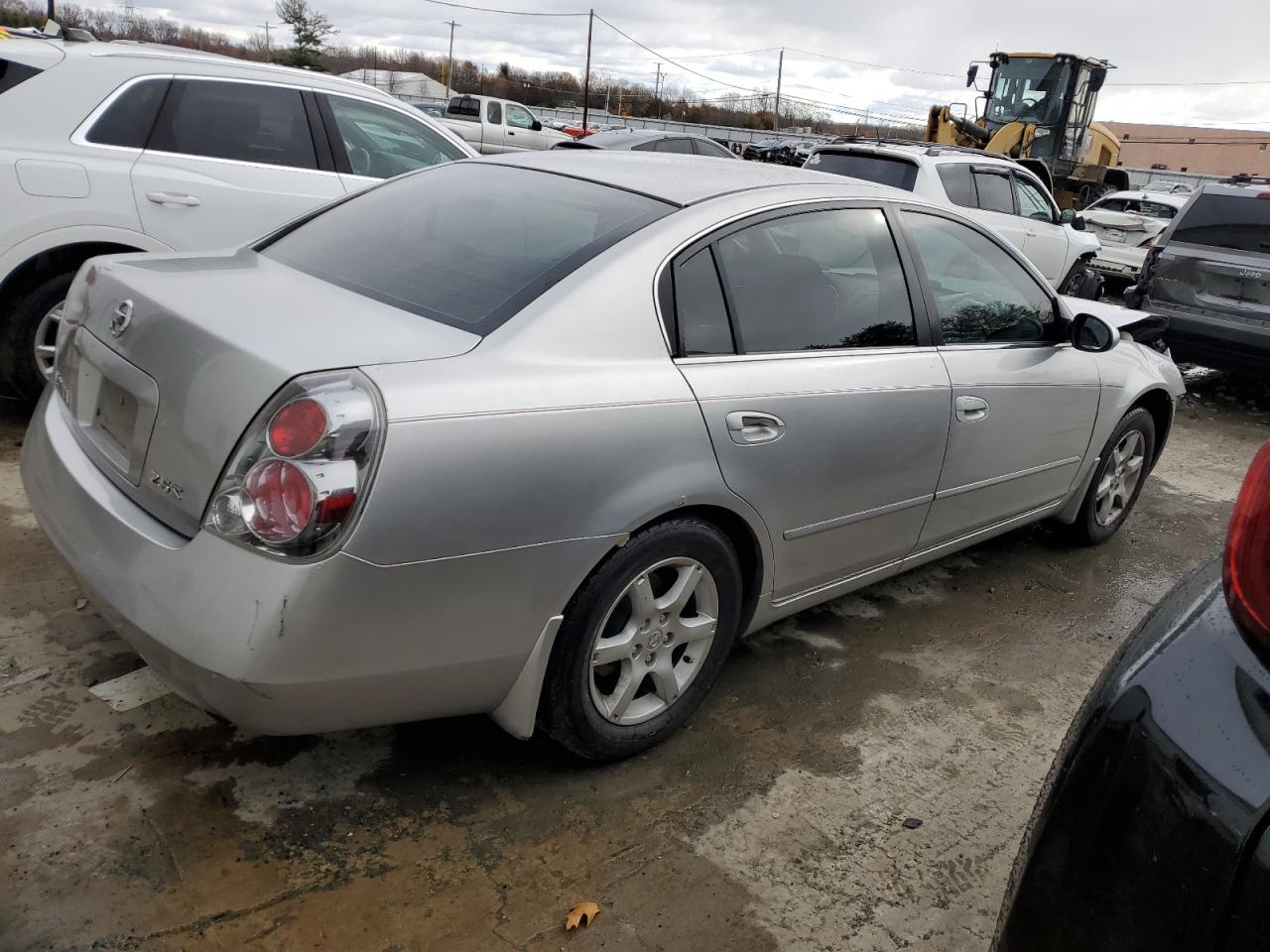Nissan Altima S Image 8