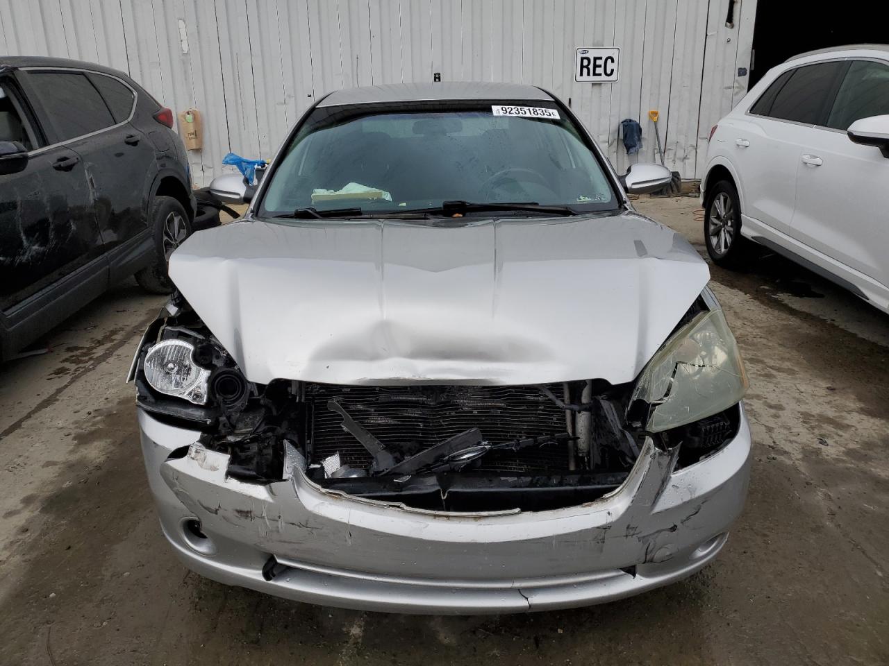 Nissan Altima S Image 11