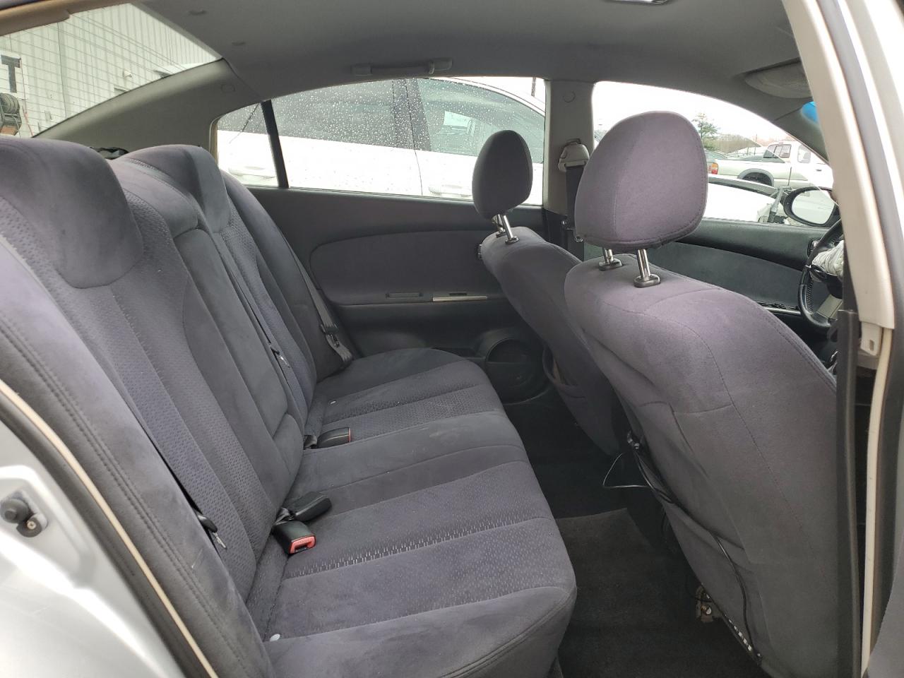 Nissan Altima S Image 4