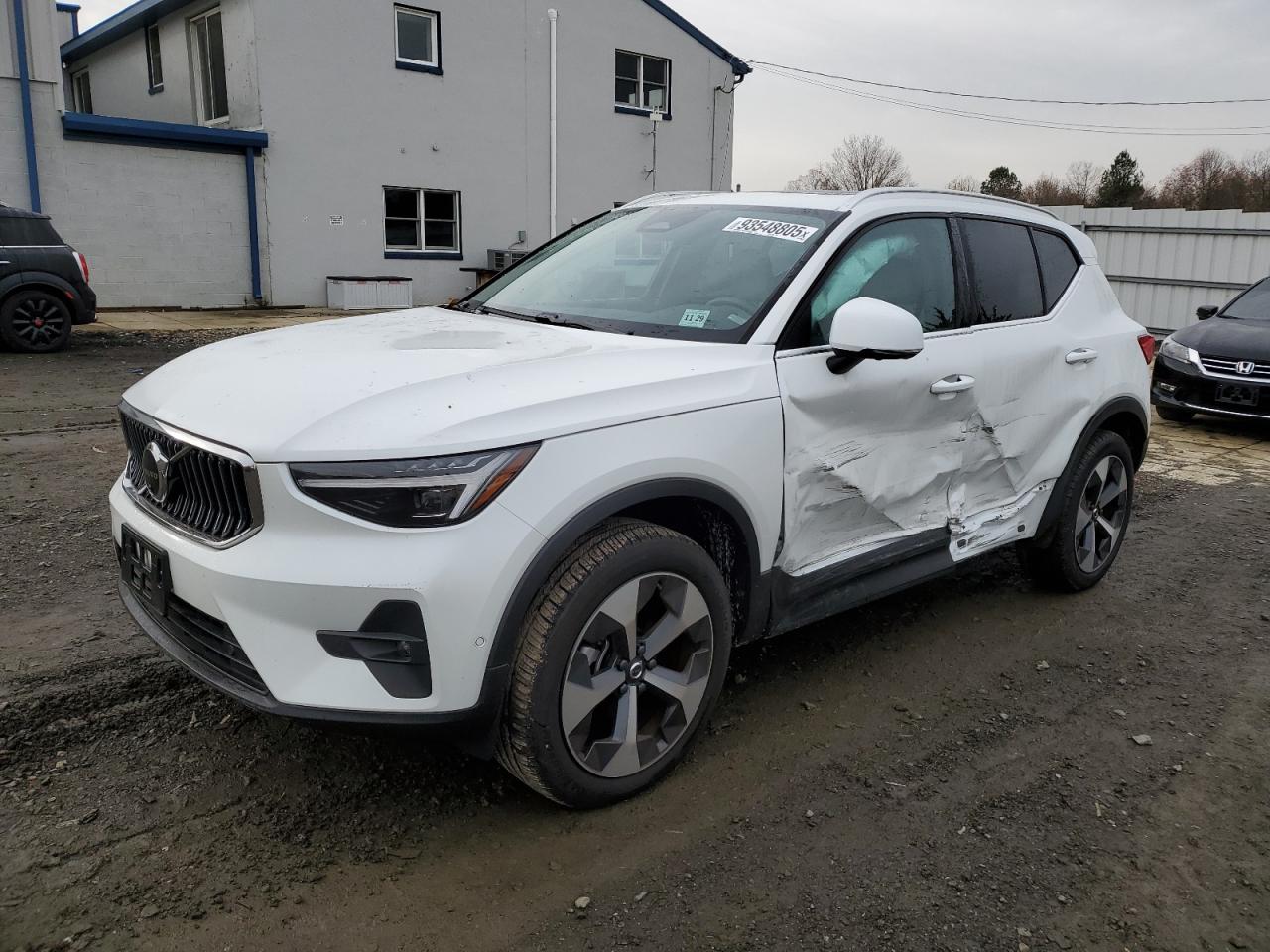 Volvo Xc40 Plus Plus Image 1