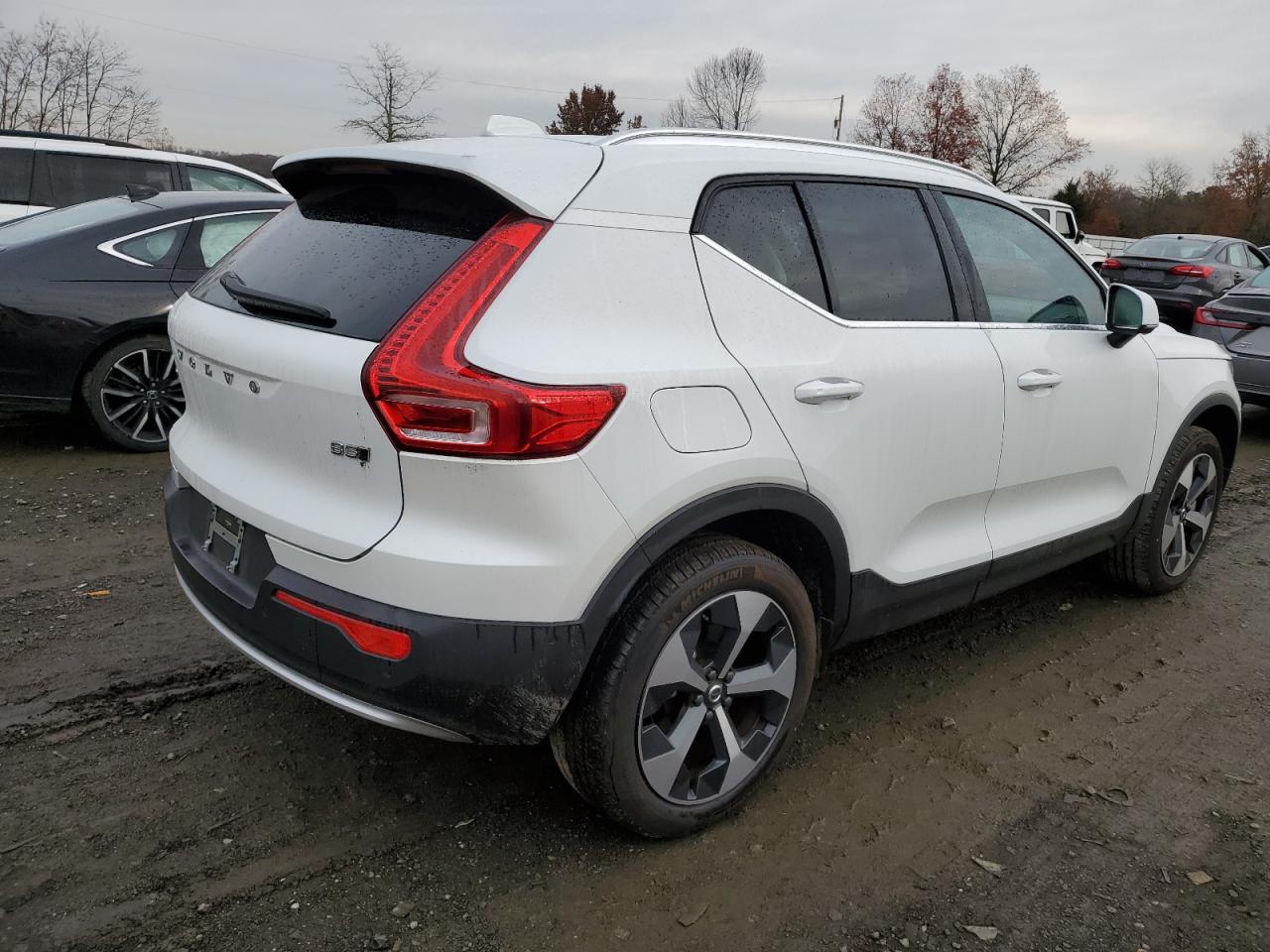 Volvo Xc40 Plus Plus Image 2