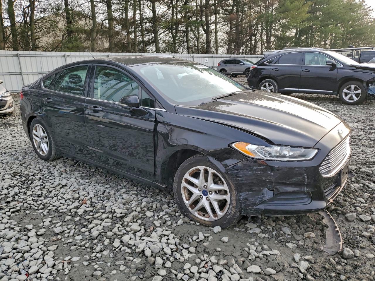 Ford Fusion Se Image 9