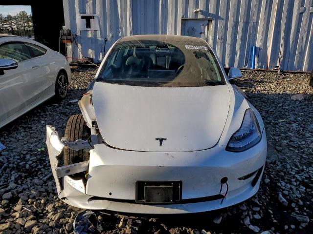 Tesla Model 3 Image 11