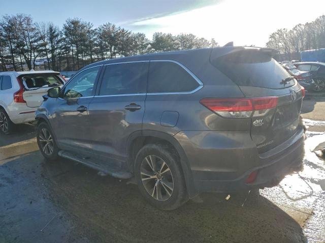 Toyota Highlander Le Image 11