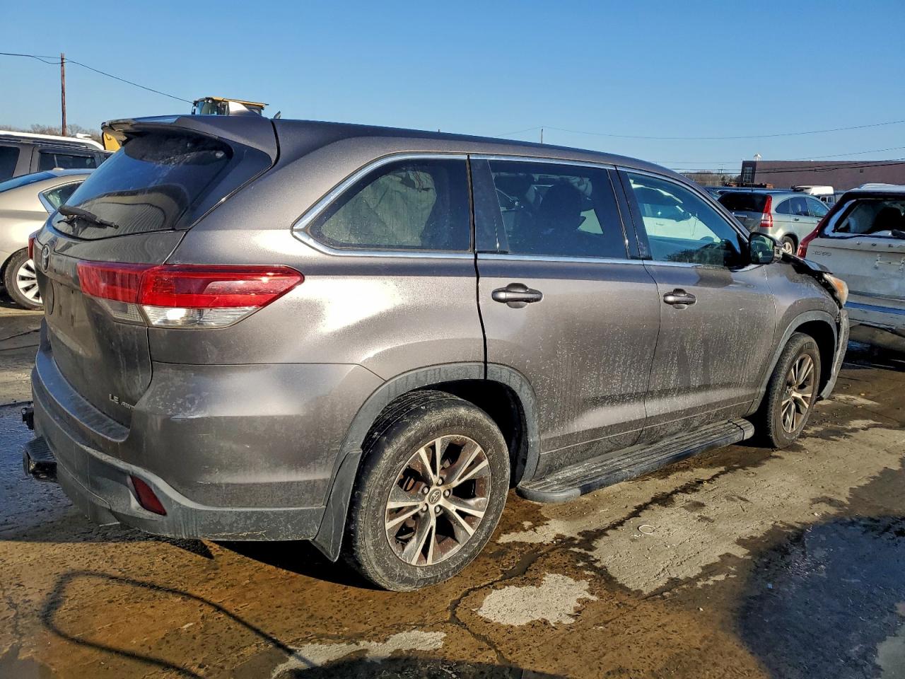 Toyota Highlander Le Image 6