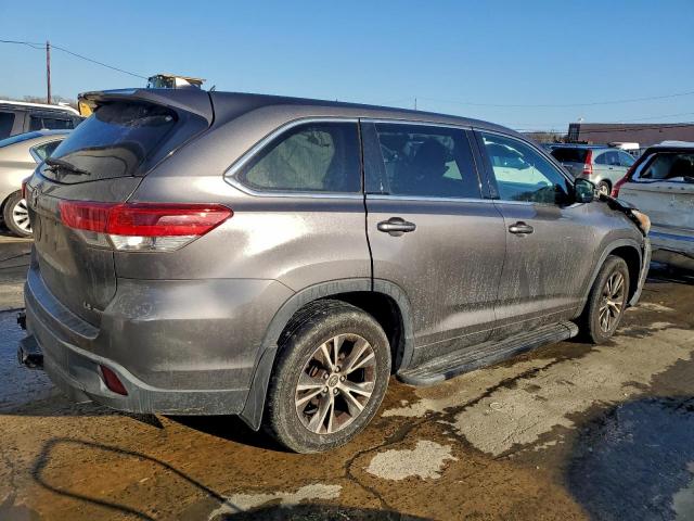 Toyota Highlander Le Image 6