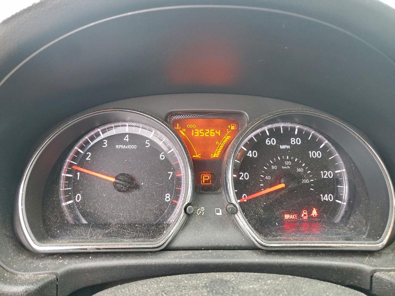 Nissan Versa S Image 12