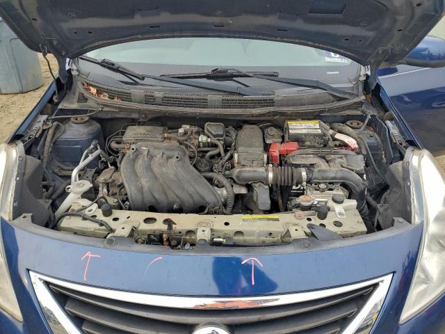 Nissan Versa S Image 11