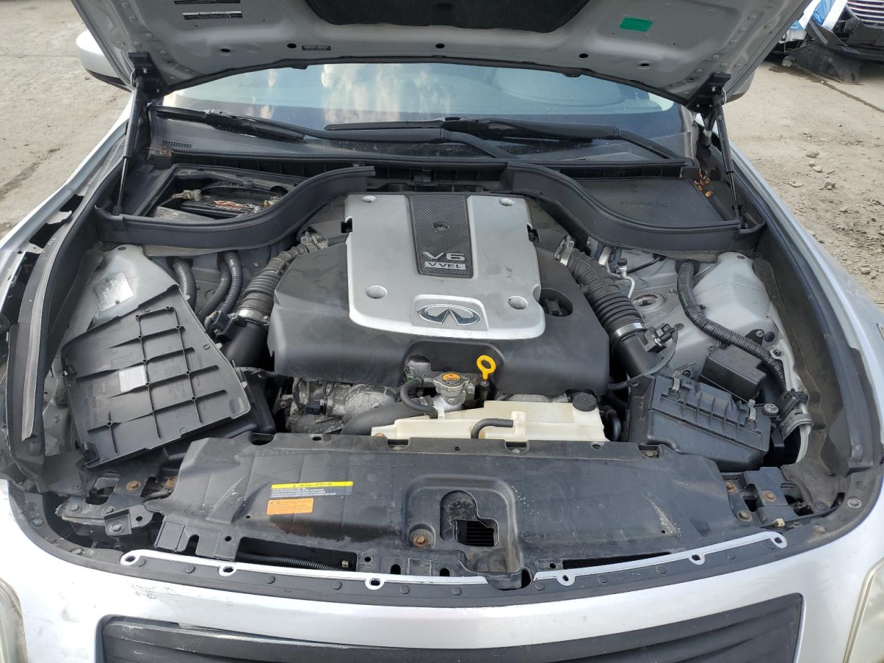 INFINITI G37 Image 11