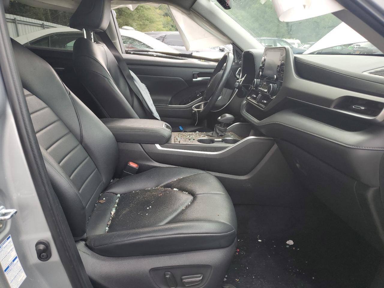 Toyota Highlander Xle Image 8