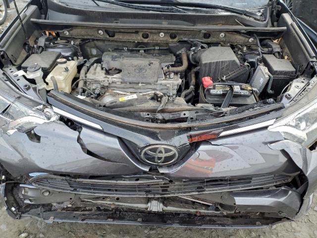 Toyota RAV4 Le Image 10