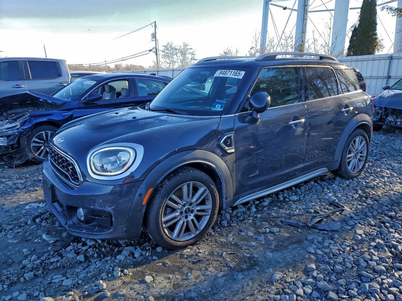 MINI Cooper S Countryman All4 Image 1
