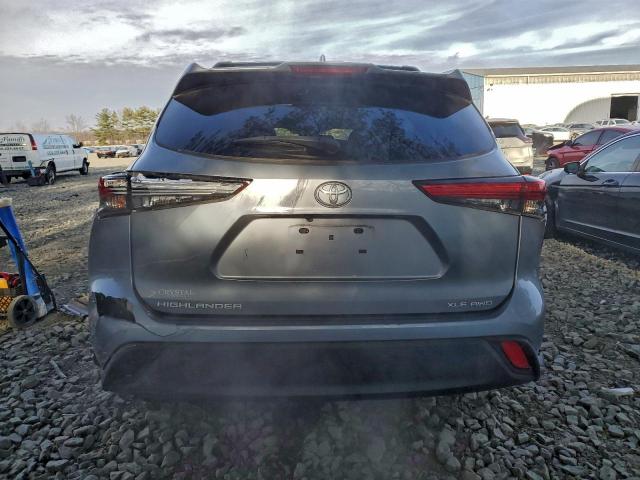 Toyota Highlander Xle Image 10