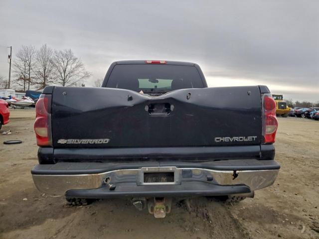 GMC Sierra K2500 Image 9