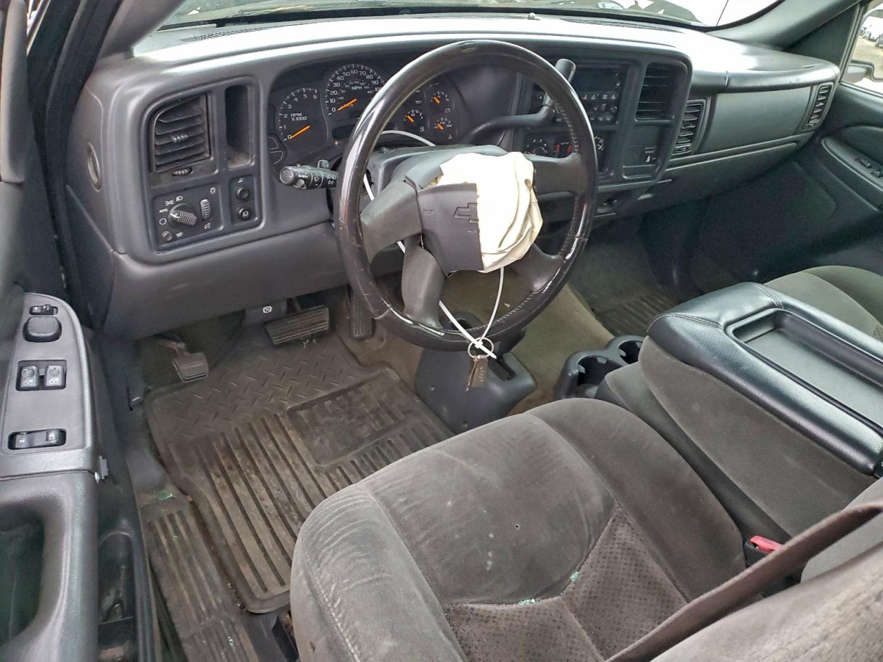 GMC Sierra K2500 Image 10