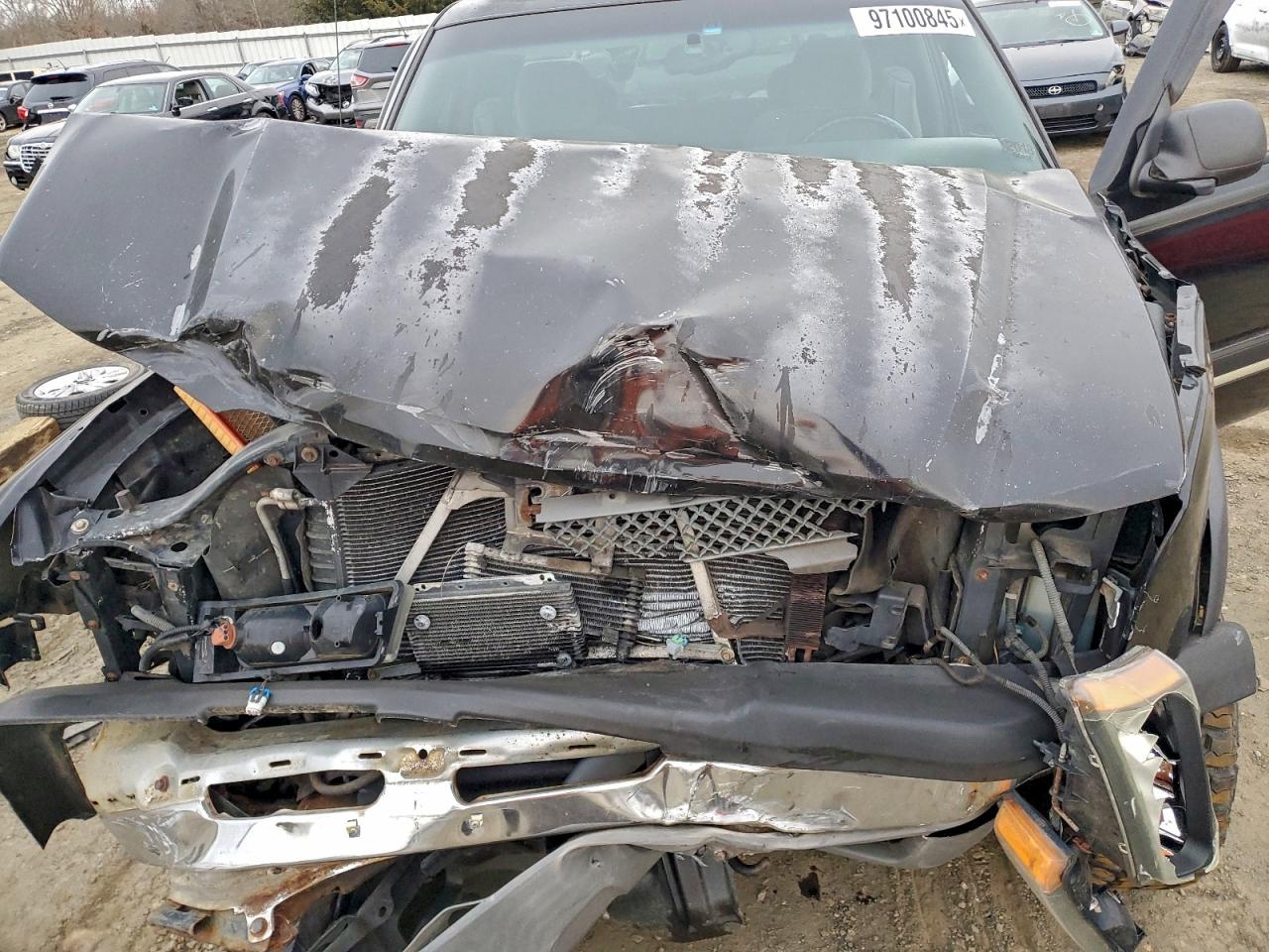 GMC Sierra K2500 Image 2