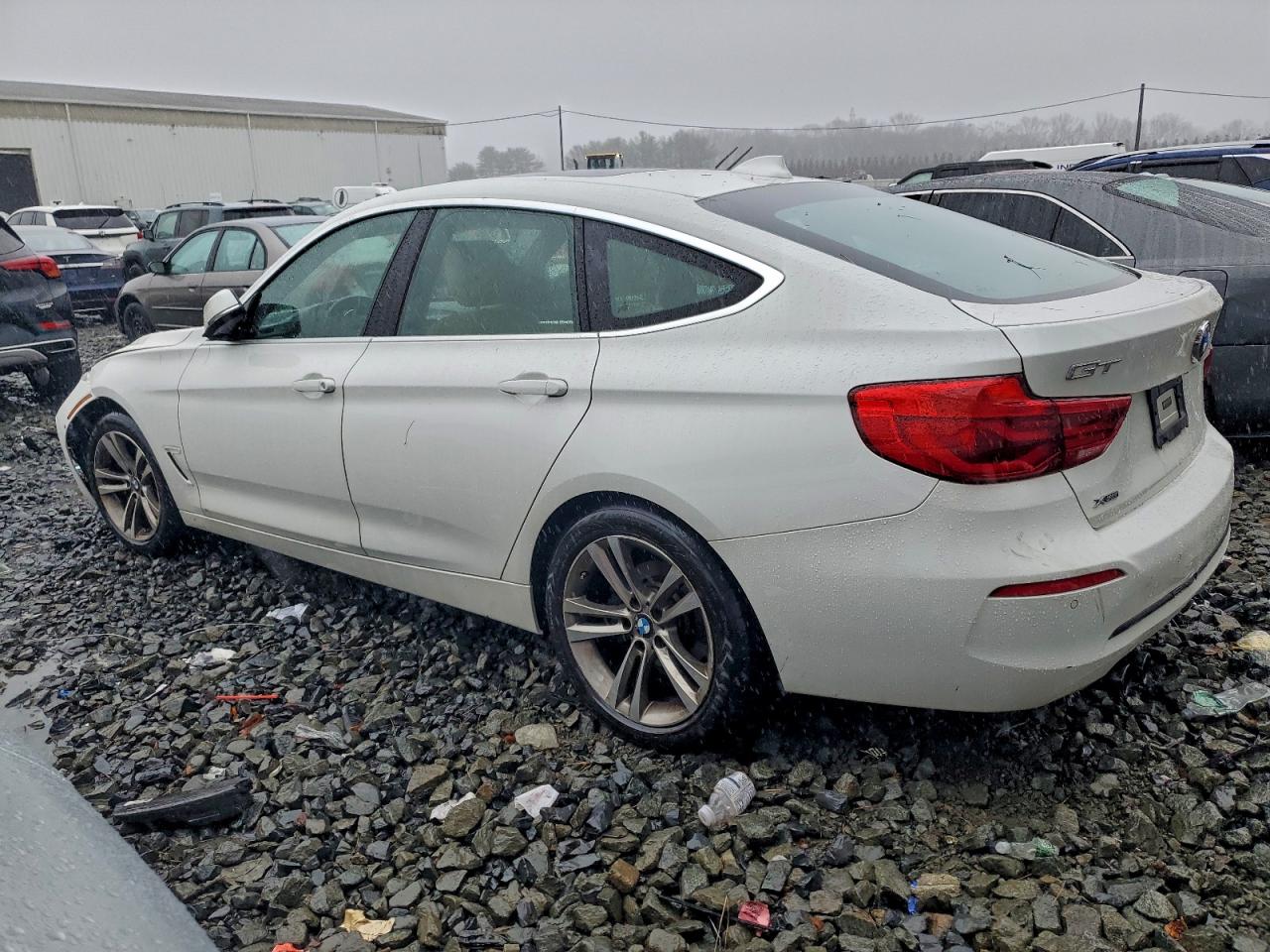BMW 3 Series Xigt Image 9
