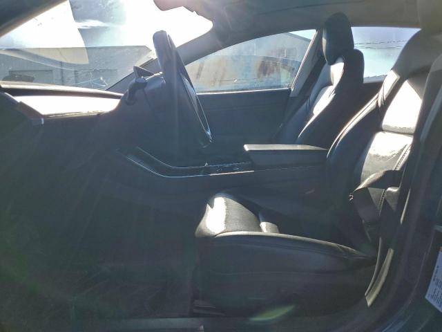 Tesla Model 3 Image 4