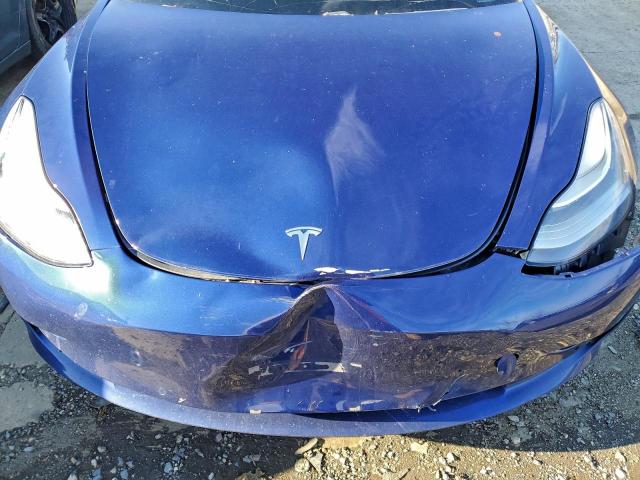Tesla Model 3 Image 8