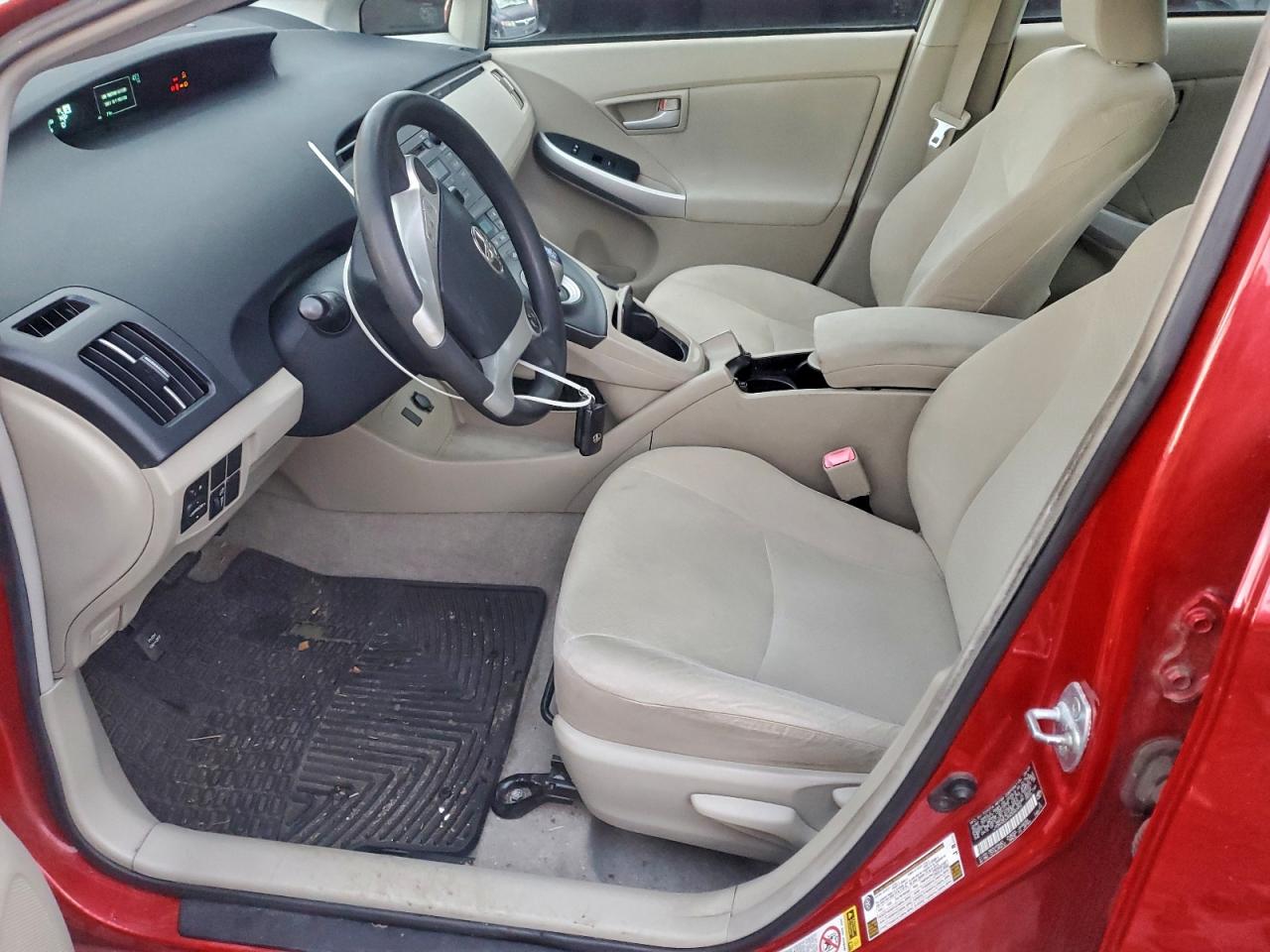 Toyota Prius Image 11