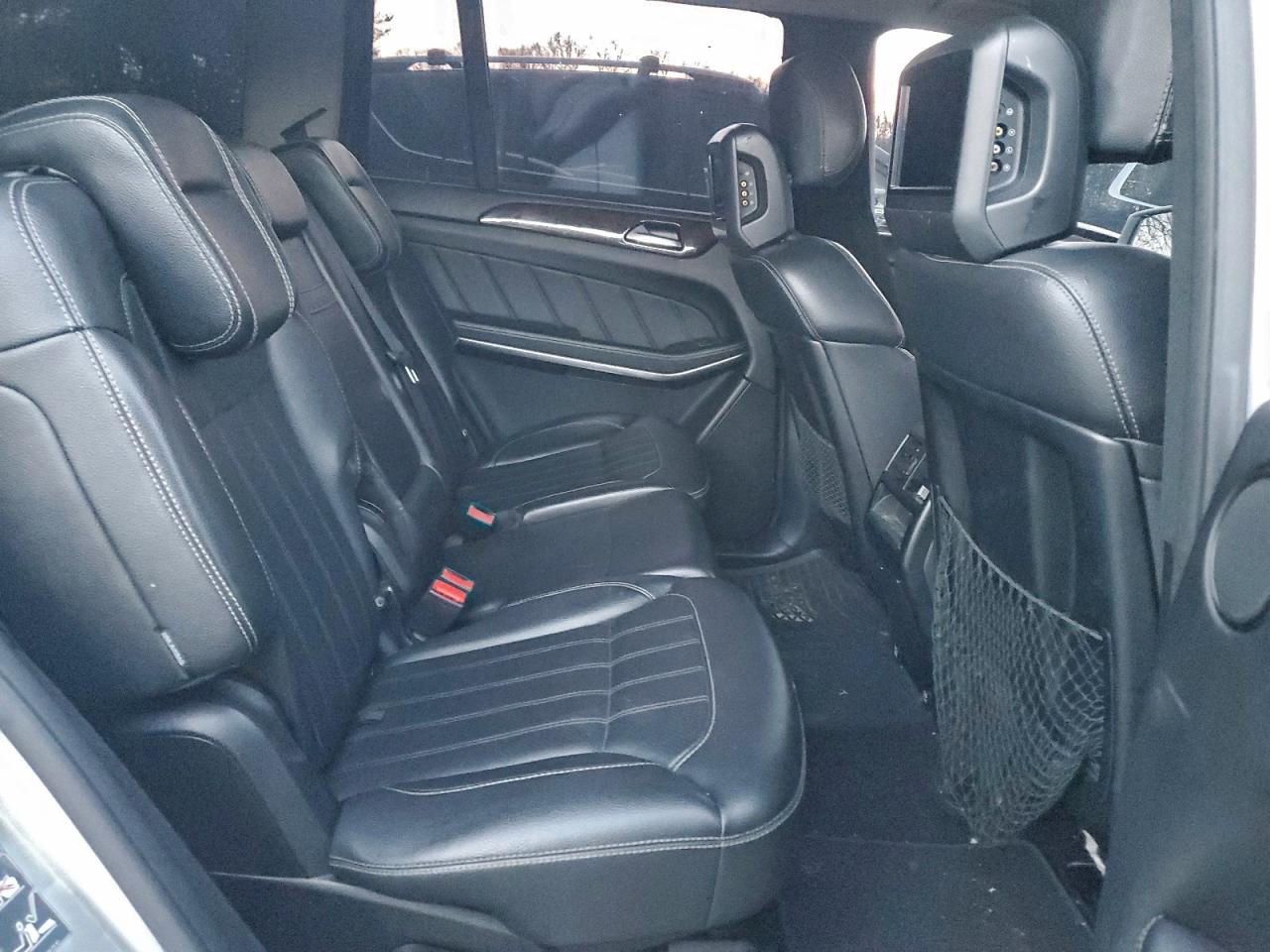 Mercedes-Benz G-Class 450 4matic Image 11