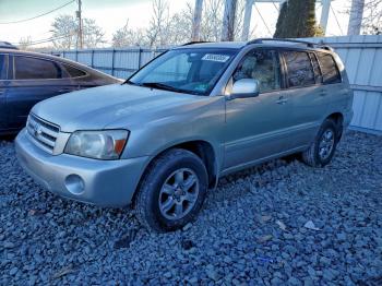  Salvage Toyota Highlander