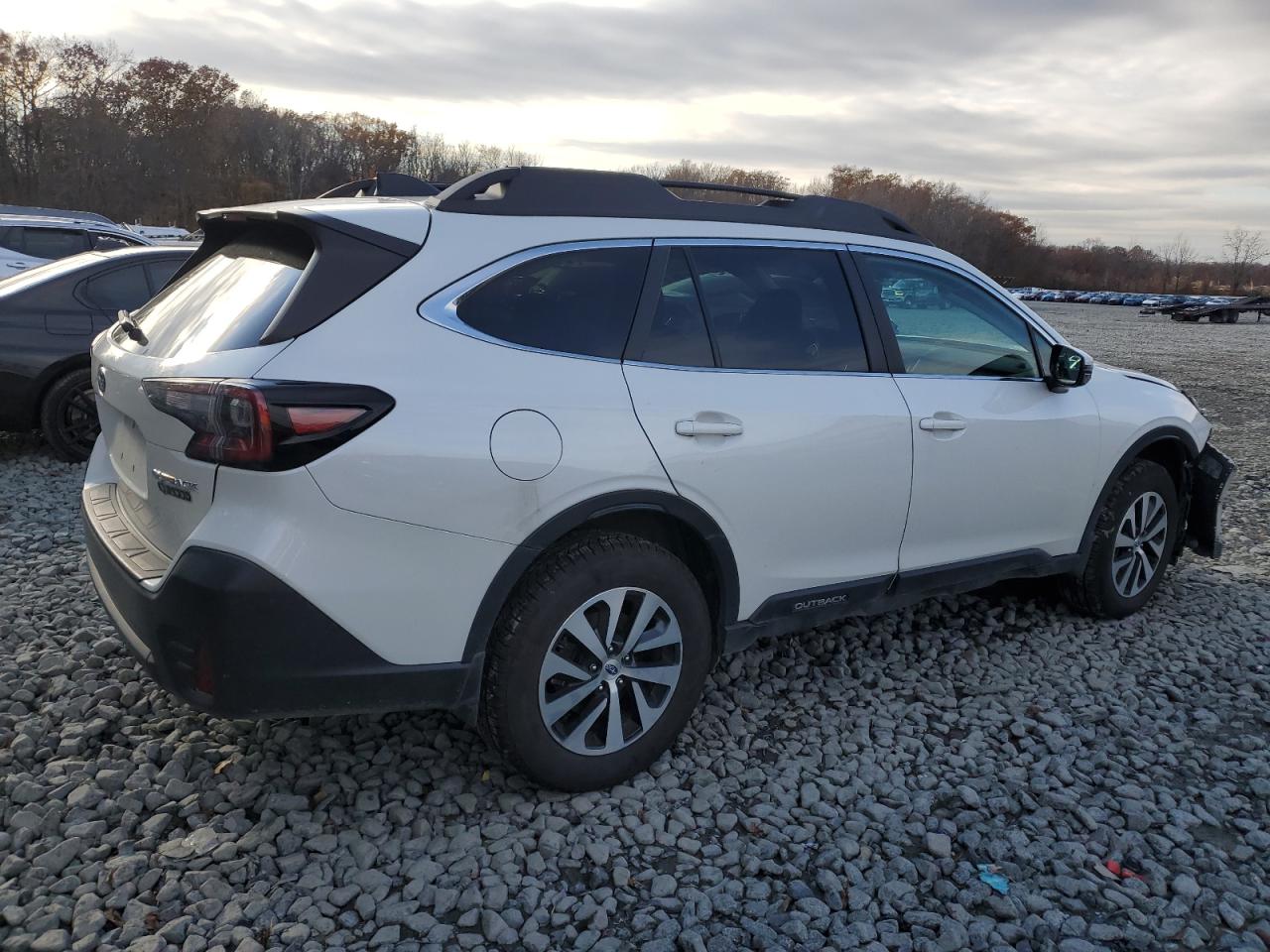Subaru Outback Premium Image 2