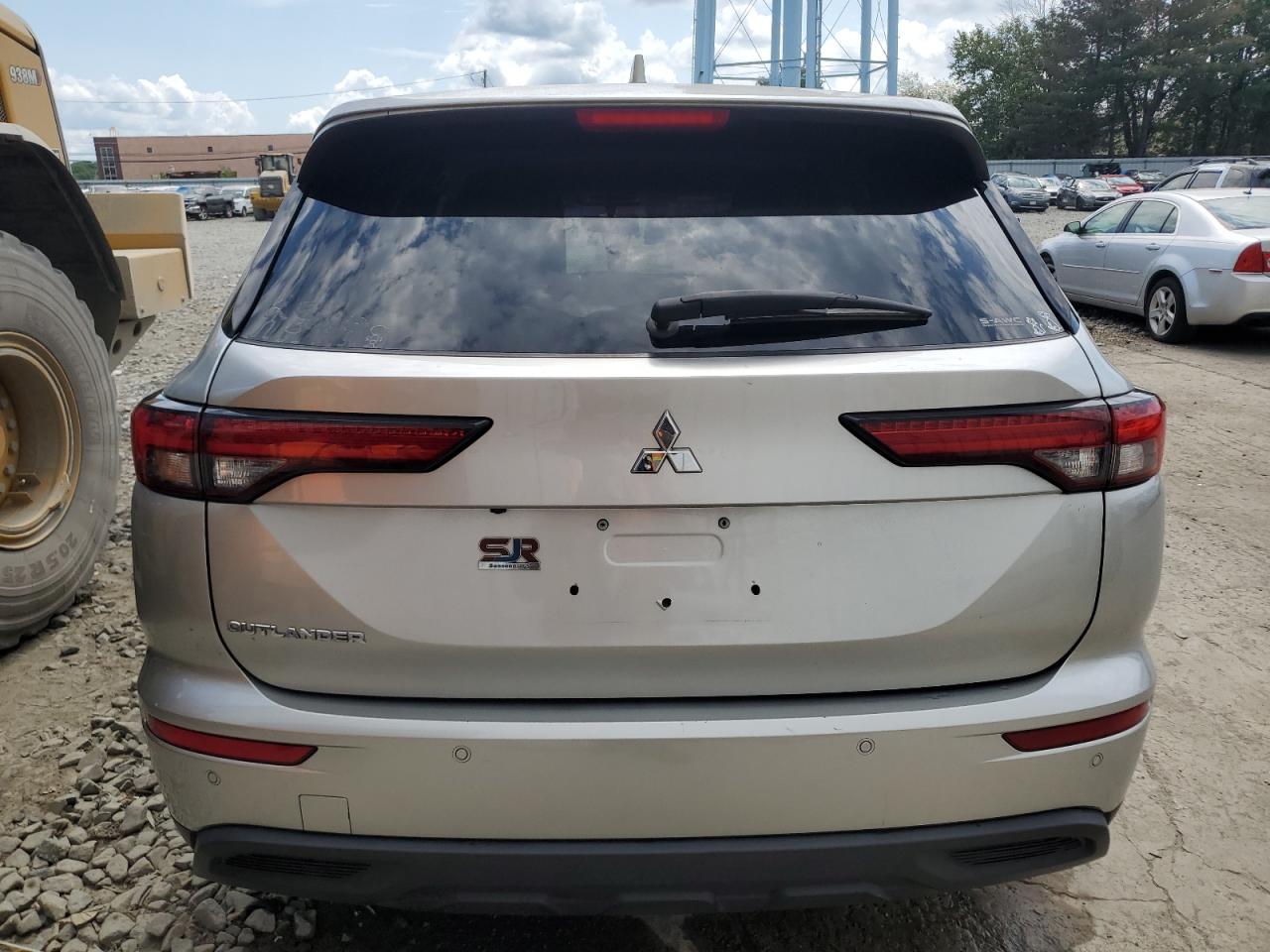Mitsubishi Outlander Es Image 3